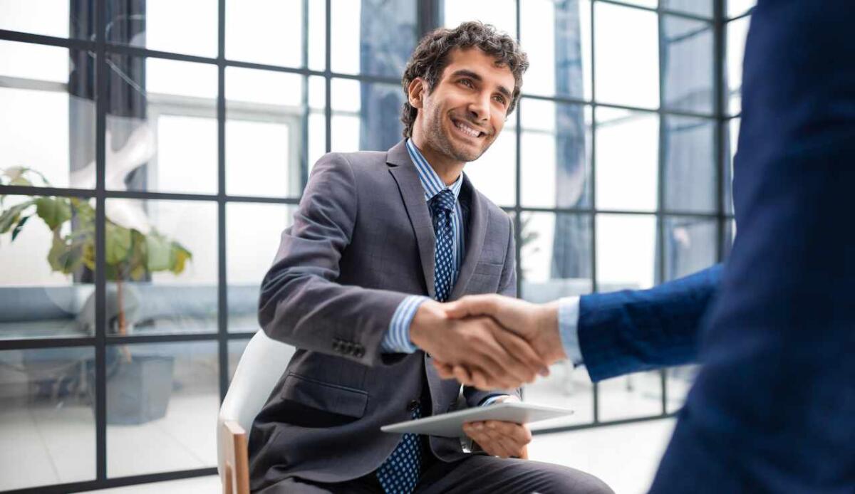 Lavoro in Italia: il 51% pensa di cambiare azienda nel 2025 - Gli italiani scelgono di cambiare azienda  (Canva Foto) - www.managementcue.it