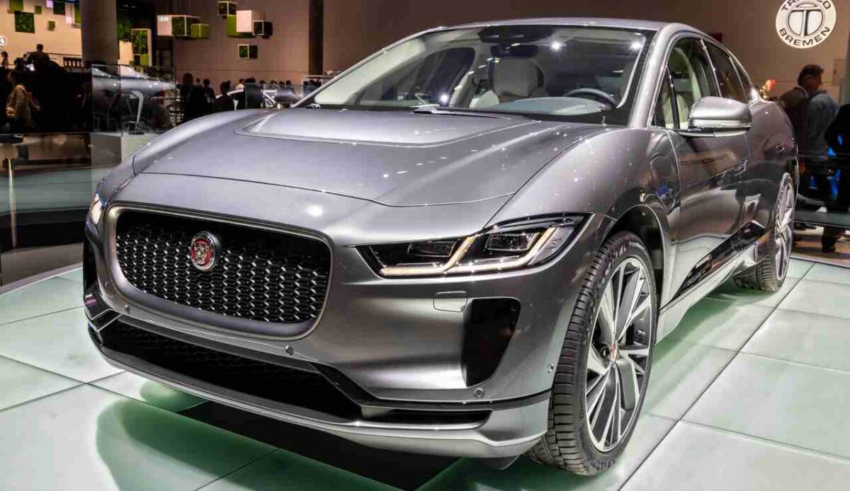 Il fallimento della Jaguar I-Pace: vendite deludenti e problemi alla batteria - Jaguar I-Pace, tutto quello che c'è di sbagliato sull'auto (DepositPhotos) - VehicleCUE