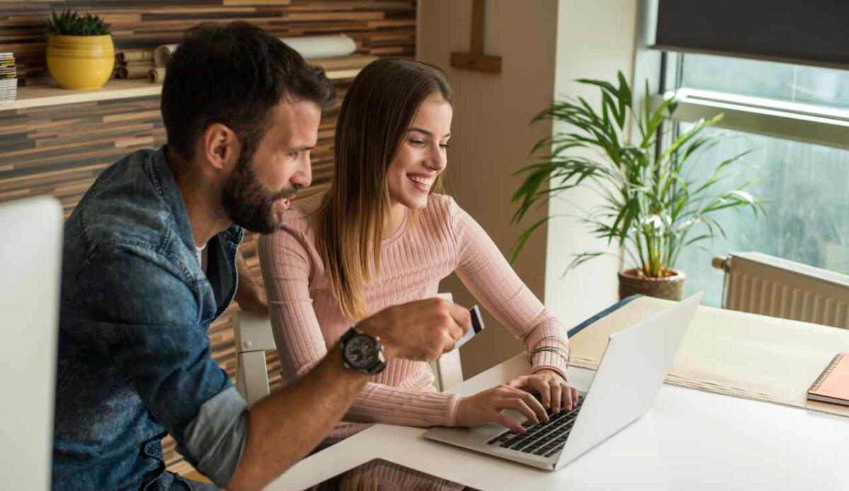 Acquistare prodotti Hi-Tech online: quale e-commerce scegliere? - 