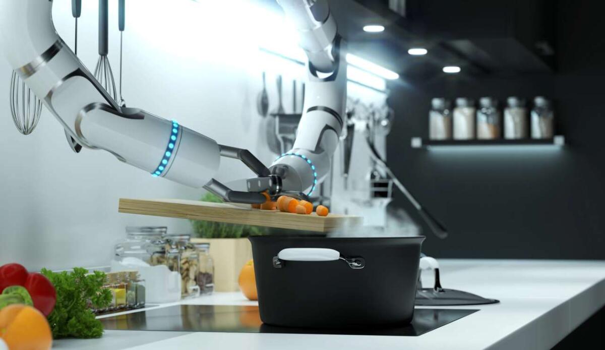 Robot domestici: tra umanoidi e automazione, un mercato da miliardi di dollari - Robot, ecco quelli che aiutano in cucina (DepositPhotos) - SystemsCUE
