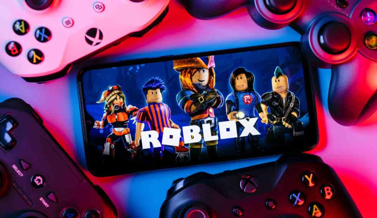 Roblox, ci giocano quasi 34 milioni di bambini, ma è davvero così sicuro? - Roblox, un videogioco infinito ma con rischi nascosti? (DepositPhotos) - www.systemscue.it