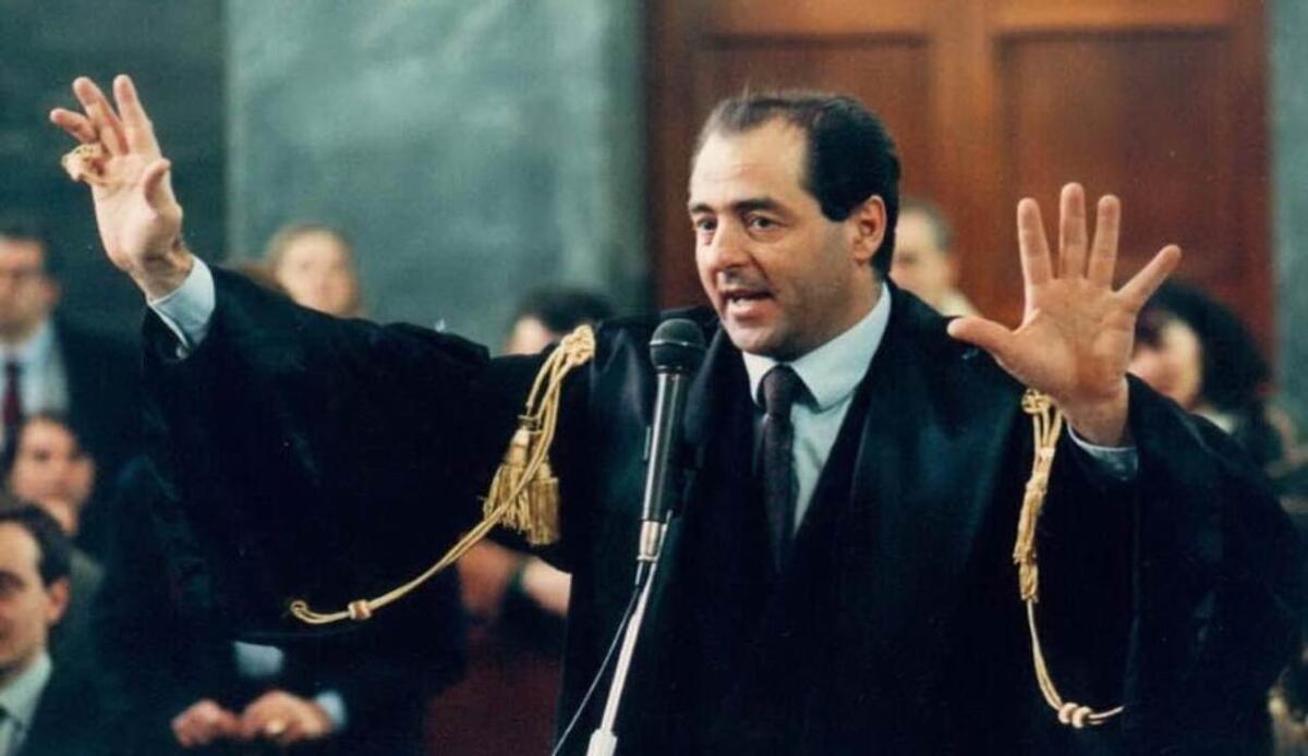 Mani Pulite, era il 17 febbraio 1992 quando un arresto fece crollare un sistema - Antonio Di Pietro (Wikipedia FOTO)- www.financecue.it