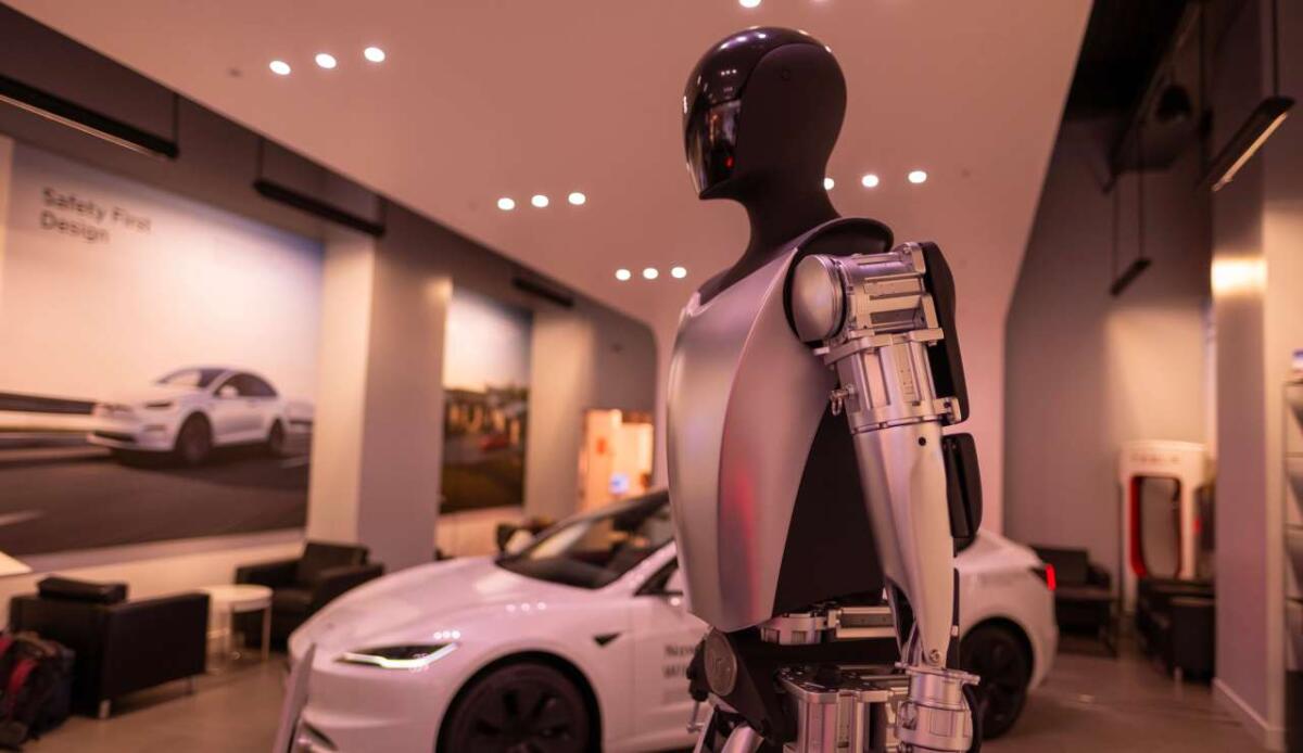 Dall'Optimus di Tesla al 6G: alcune di queste tecnologie rivoluzioneranno il 2025 - Tecnologia, tra pilota automatico e robot Tesla (Pexels) - SystemsCUE