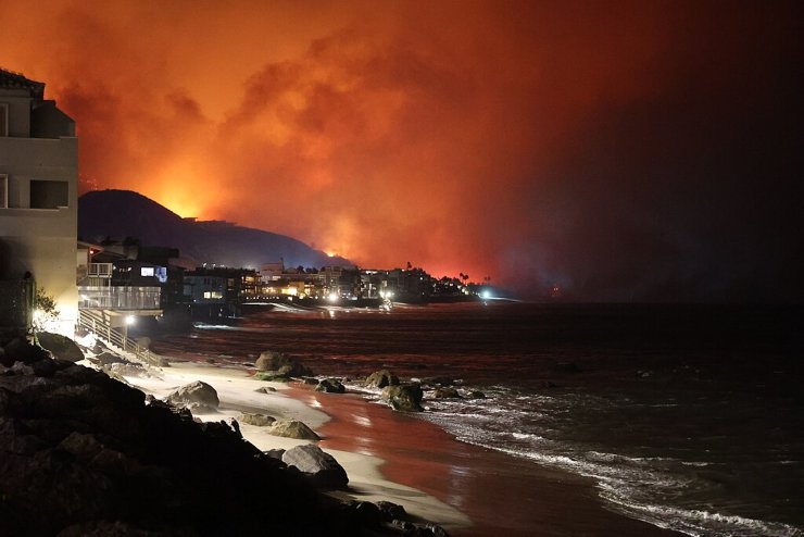Illustrazione dell'incendio di Palisades (Wikipedia CAL FIRE_Official)