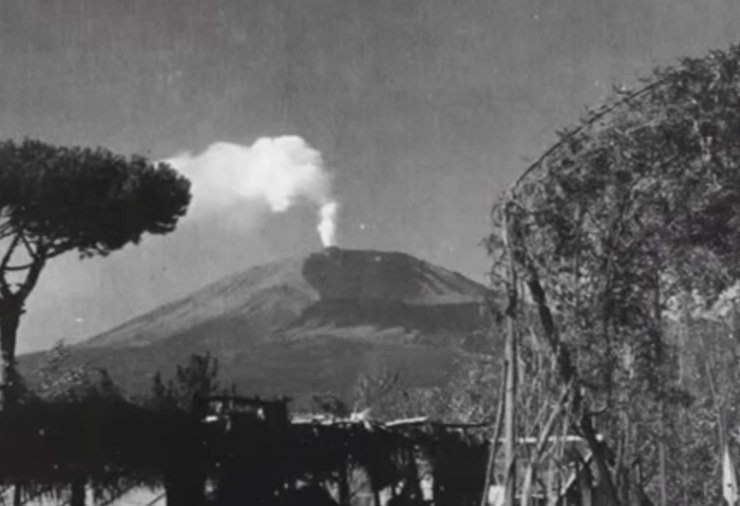 Eruzione del Vesuvio (INGVvulcani - youtube screenshot) - www.sciencecue.it