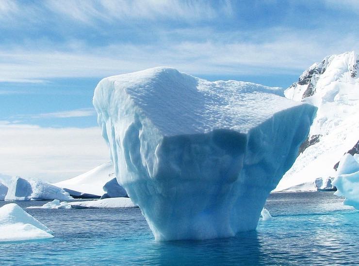 Iceberg (PIXABAY FOTO) - www.marinecue.it