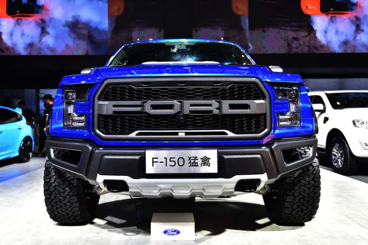 Ford, addio alla produzione dei SUV elettrici perché non redditizia (DepositPhotos) - VehicleCUE