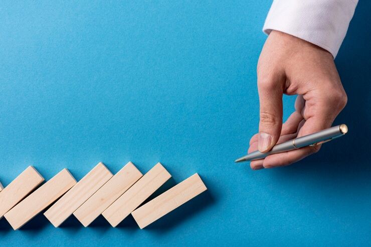 Lavoro in Italia: il 51% pensa di cambiare azienda nel 2025 (Freepik Foto) - www.managementcue.it