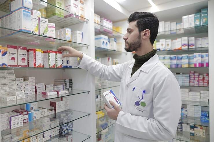 Farmaci a rischio: il nuovo sistema di tracciabilità potrebbe causare gravi carenze (Freepik Foto) - www.biomedicalcue.it