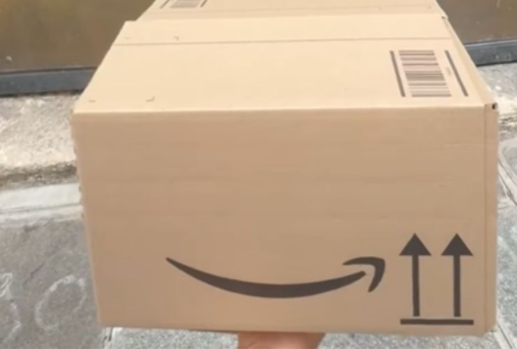Pacco Amazon (screenshot amazon.it/Instagram) - www.managementcue.it