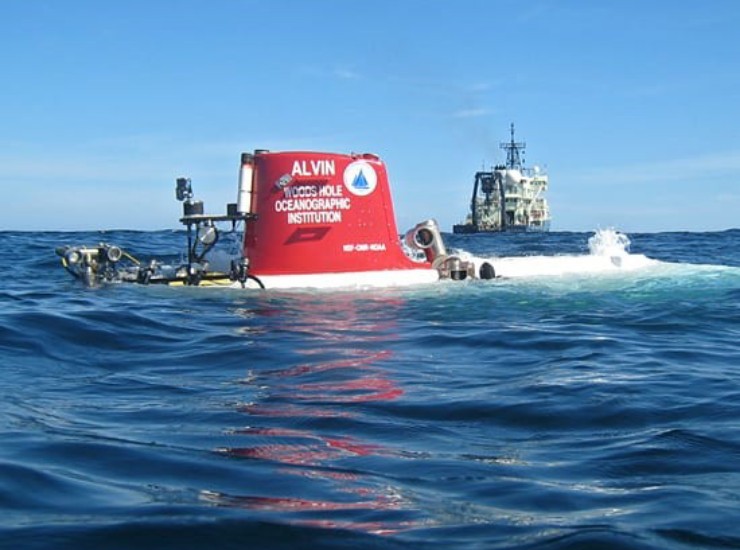 Alvin, la stazione sottomarina che fa continue scoperte straordinarie (INGV Foto) - www.marinecue.it