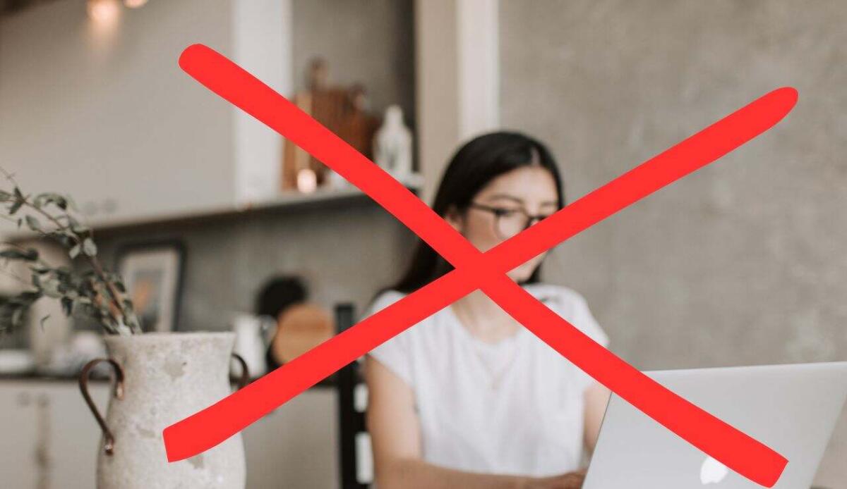 "Smart working cancellato", se lavori da casa preparati a tornare in ufficio: volente o nolente non hai altra scelta - Addio allo smart working (Canva Foto) - www.managementcue.it