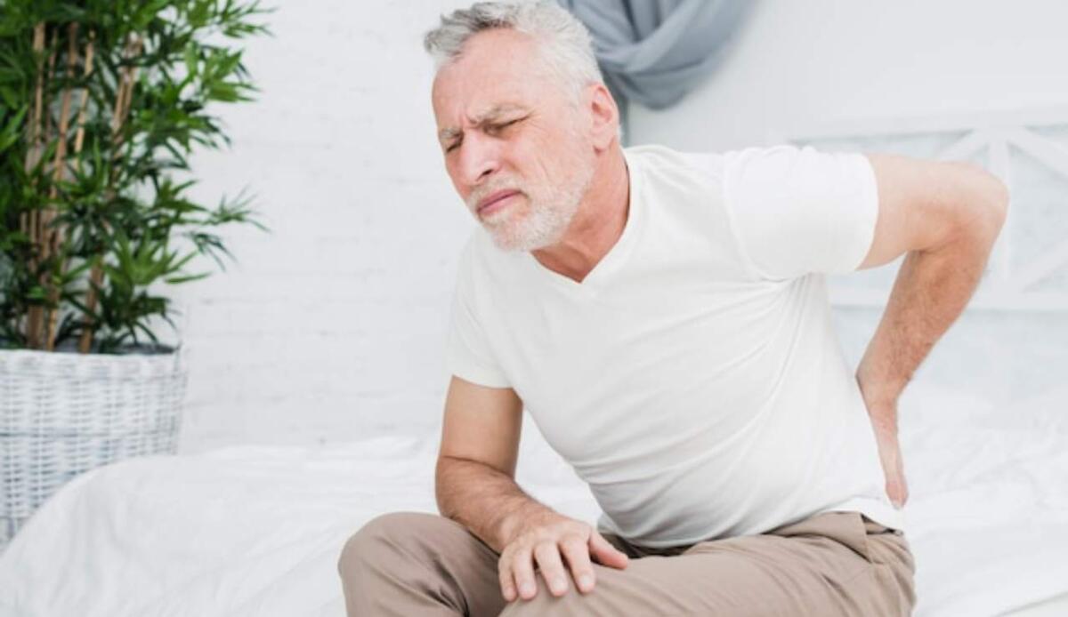 Il tumore alla prostata colpisce 1,5 milioni di uomini ogni anno: la diagnosi precoce aumenta la sopravvivenza fino al 100% - Tumore alla prostata, ecco i sintomi e cosa lo porta (Freepik Foto) - www.biomedicalcue.it