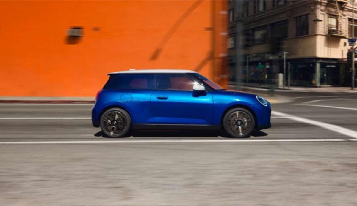 Mini Cooper SE: da 33.500 euro, fino a 402 km di autonomia e ora forse RWD - Mini Cooper SE  (sito Mini foto) - www.vehiclecue.it
