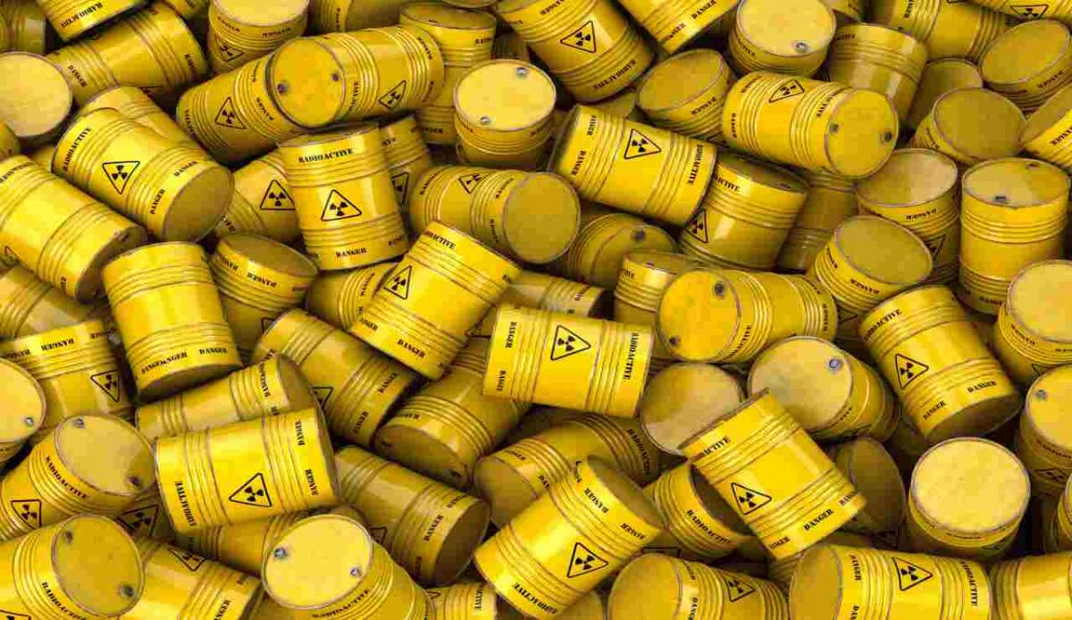 Energia dai rifiuti nucleari: la batteria che trasforma le scorie radioattive in elettricità - Un nuovo metodo per convertire l'energia nucleare (depositphotos.com) - www.energy.it