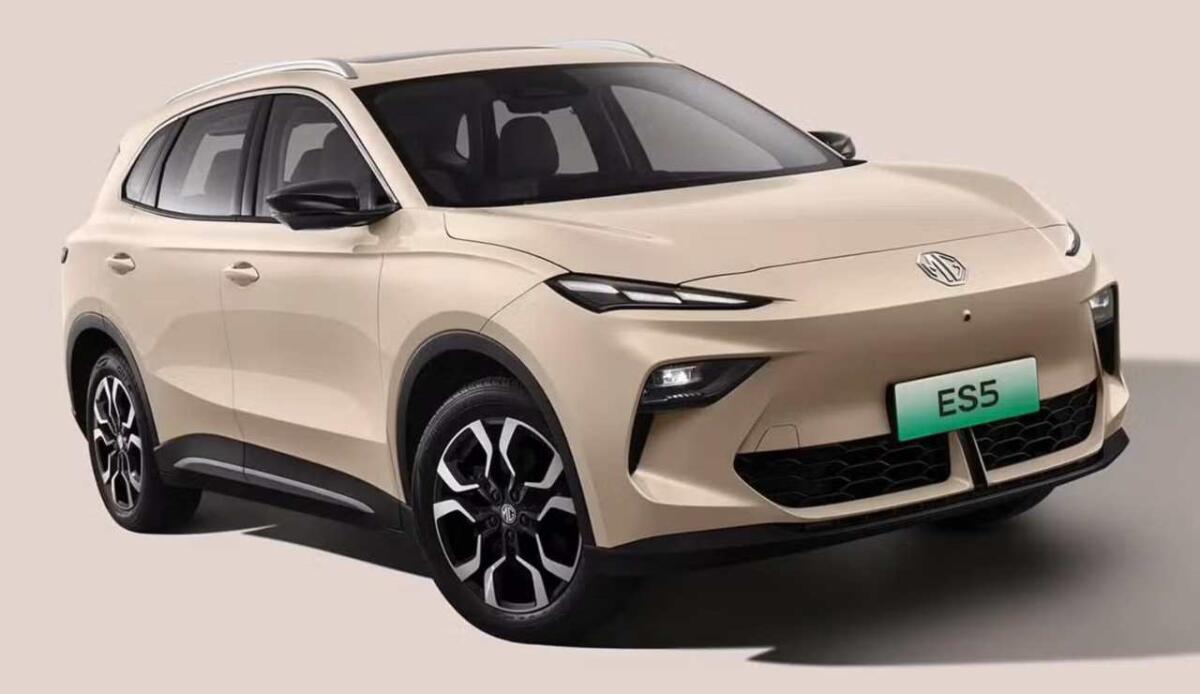 MG S5 EV: la crossover elettrica che sfida Tesla con prezzi sotto i 30.000£ - MG S5 EV (Tynan Motors foto) - www.vehiclecue.it