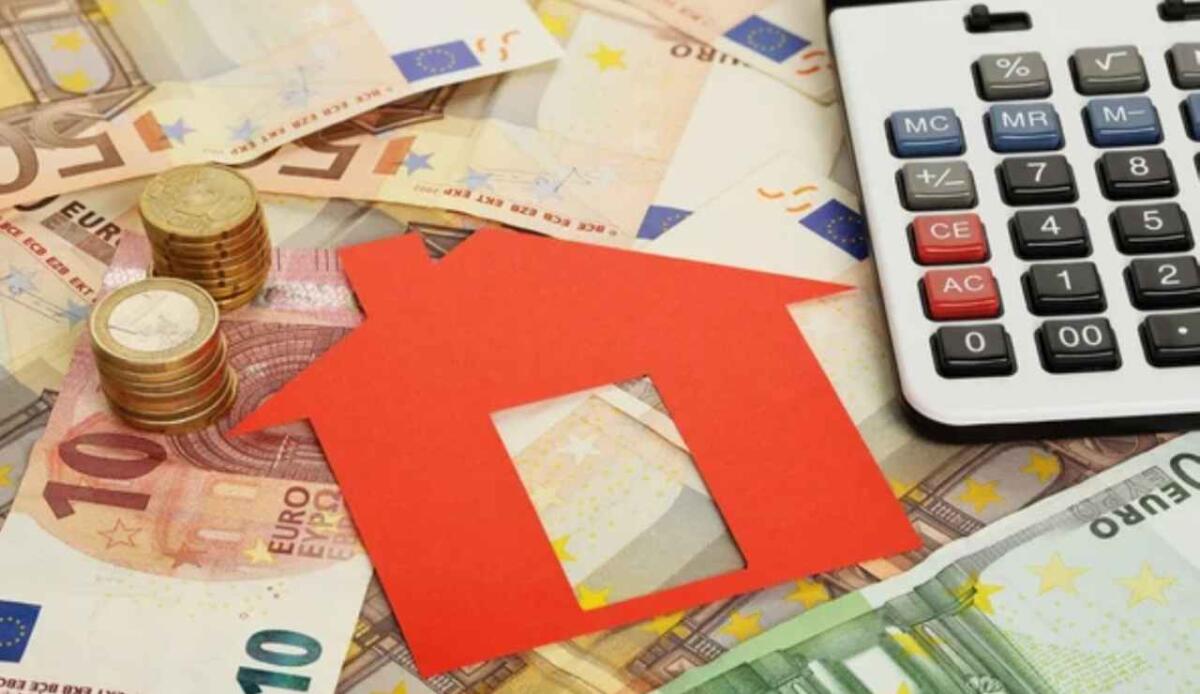 Vivere da soli in Italia nel 2025:  in una grande città servono almeno 2.000€ al mese - Quanto costa vivere da soli (Depositphotos foto)  - www.financecue.it