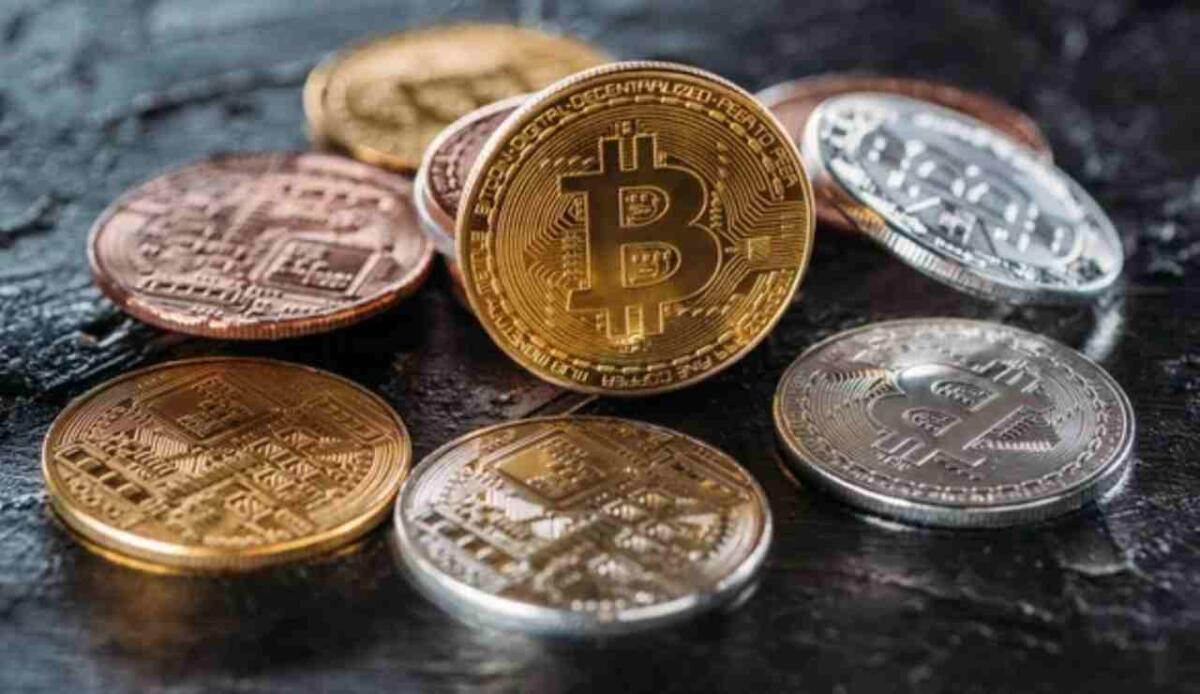 Criptovalute e tasse: come funziona? - Criptovalute Bitcoin (Depositphotos Foto) - www.financecue.it