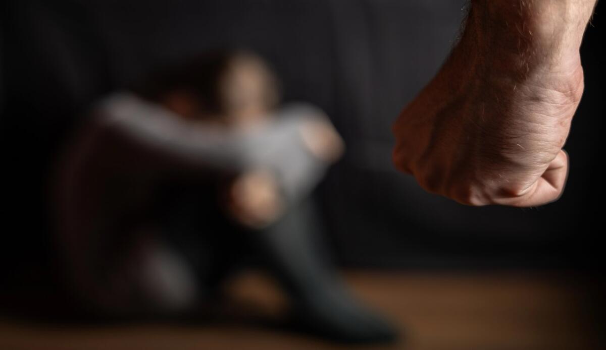 Oxford sviluppa un’AI per investigare sulle lesioni cerebrali nei casi di violenza - Un problema di salute pubblica e legale (depositphotos.com) - www.biomedicalcue.it