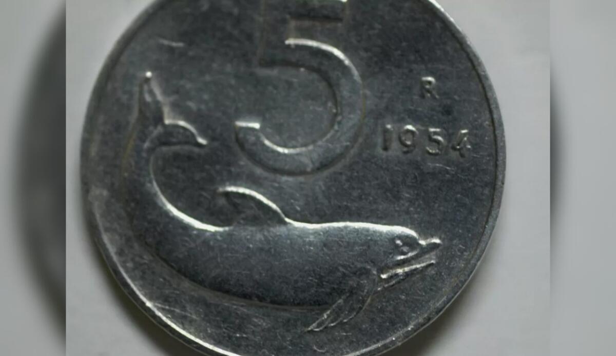 5 Lire con il delfino, hai idea del loro valore? Le vendono tranquillamente a 3500€: tutto dipende da questo dettaglio - Moneta da 5 lire con il delfino, ecco quanto vale (eBay Foto) - www.financecue.it