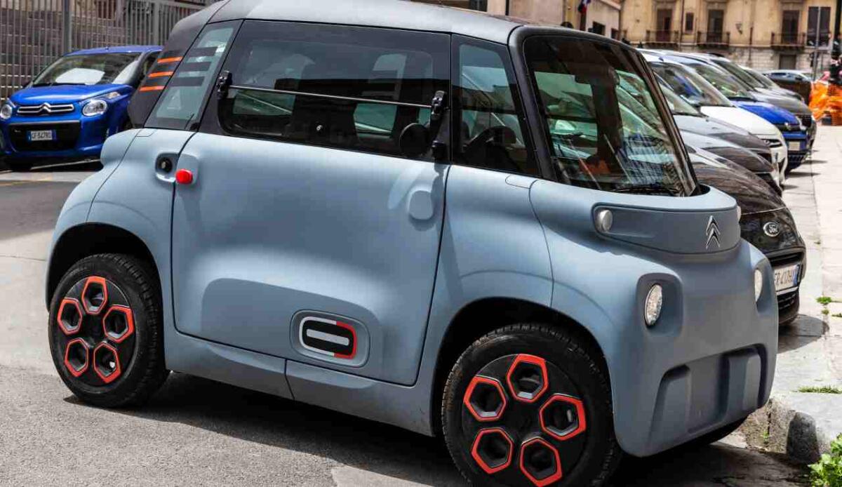 Fino a 4.000 € di bonus per i quadricicli elettrici: ripartono gli incentivi 2025 - Citroen Ami e gli altri quadricicli da acquistare con l'Ecobonus (DepositPhotos) - VehicleCUE