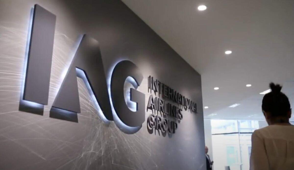 IAG vola in Borsa: profitti in crescita del 5,5% e buyback da 1 miliardo di euro - Sede IAG (screenshot Simply Flying/YouTube) - www.financecue.it