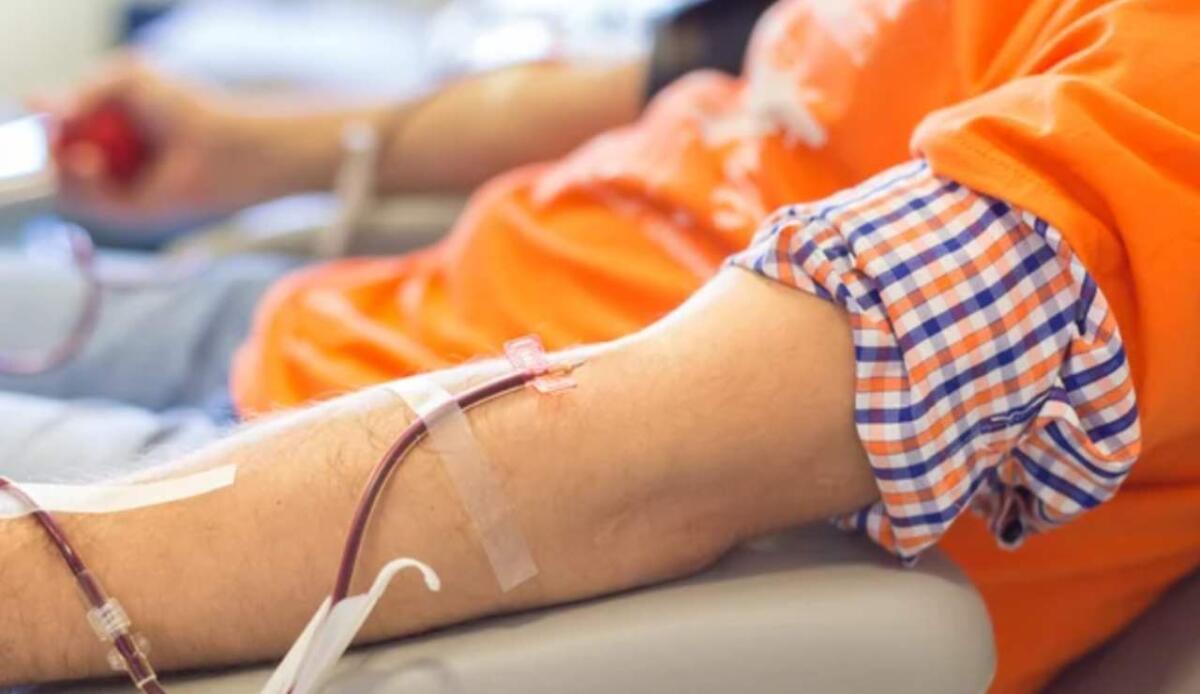 Donare sangue regolarmente favorisce mutazioni genetiche benefiche - Donazione di sangue (Depositphotos foto) - www.biomedicalcue.it