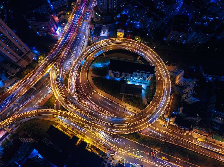 Autostrade e legami umani (Pixabay Foto) - www.buildingcue.it