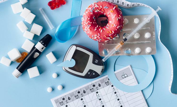Diabete farmaci e dolci (Canva foto) - www.biomedicalcue.it