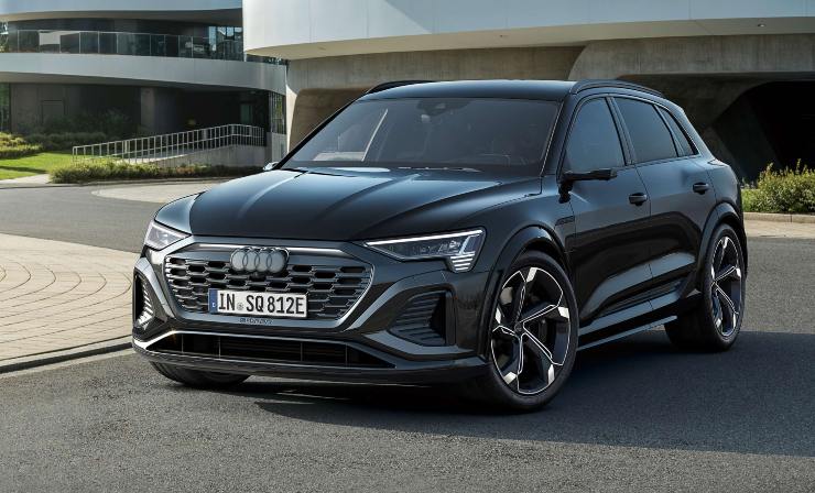 Audi Q8 e-tron (Audi foto) - www.vehiclecue.it