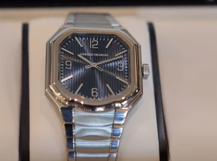 Orologio, ecco il più bello degli ultimi tempi (Facebook Foto) - www.managementcue.it