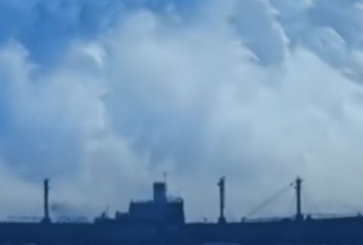 Visione tsunami da una barca (screenshot Hai Visto/YouTube) - www.managementcue.it