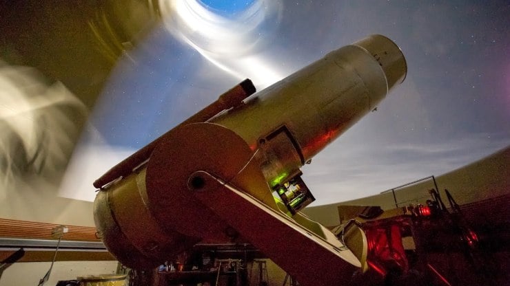 Telescopio Oschin presso l'Osservatorio di Palomar (Caltech Astronomy foto) - www.aerospacecue.it