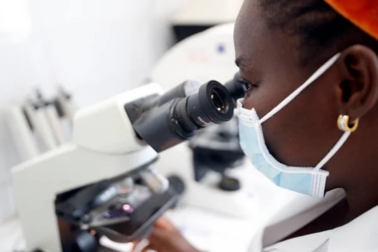 Ricerca HIV (Depositphotos foto) - www.biomedicalcue.it