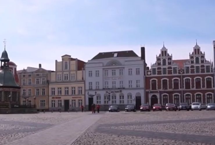 Wismar (screenshot anderswohin Ulrich Kronenberg/YouTube) - www.buildingcue.it