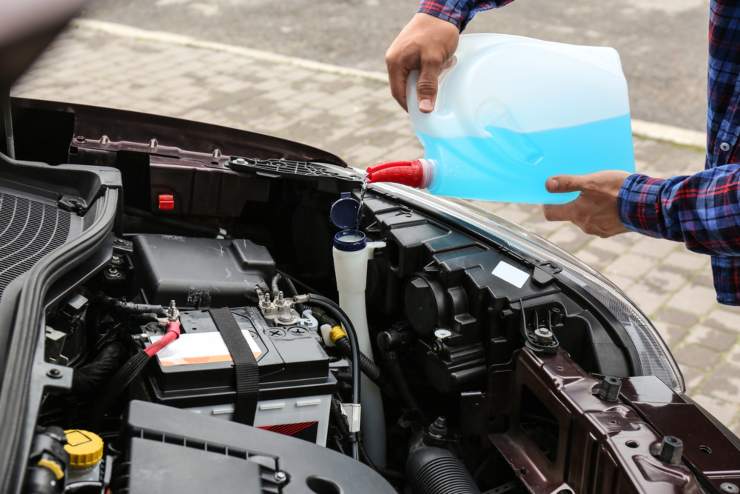 Auto, ecco la storia di quella "fantomatica" che funzionava con sola acqua (DepositPhotos) - VehicleCUE