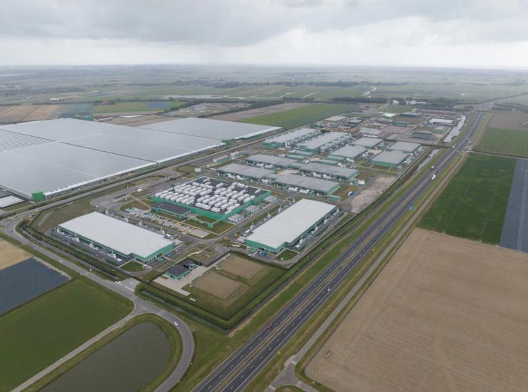 Data Center, le mosse di Microsoft e Amazon (DepositPhotos) - BuildingCUE