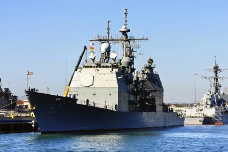 Illustrazione di una nave militare (Depositphotos) - marinecue.it
