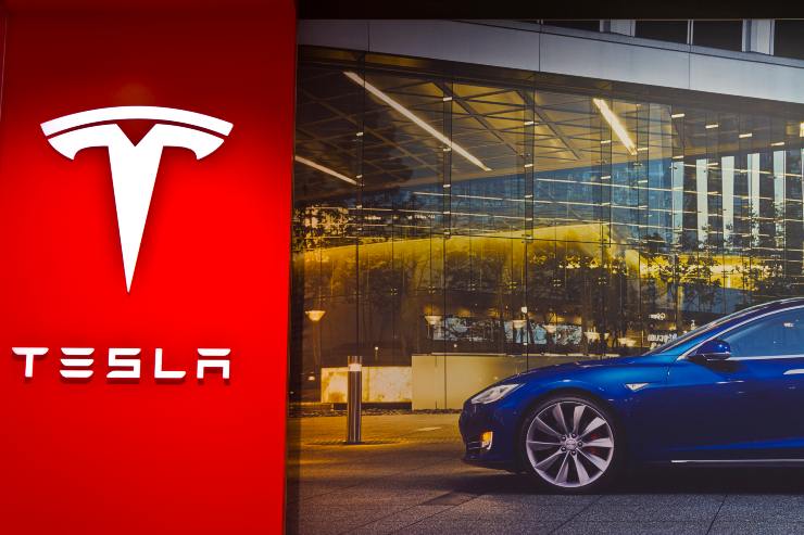 Tesla, i dati della crisi in Europa e le preferenze dei potenziali clienti (DepositPhotos) - VehicleCUE