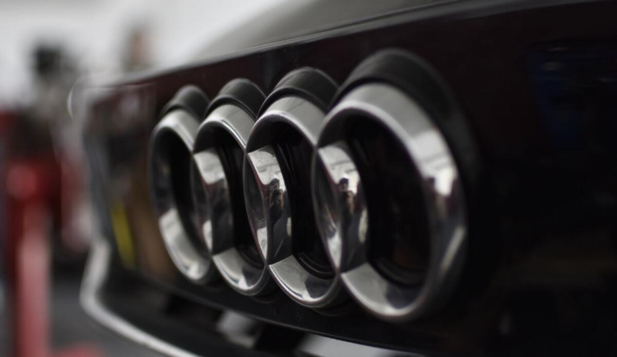 Audi spinge sulla digitalizzazione: 3GB al mese gratis e nuove funzioni on demand - Illustrazione del logo AUDI (Canva FOTO) - vehiclecue.it