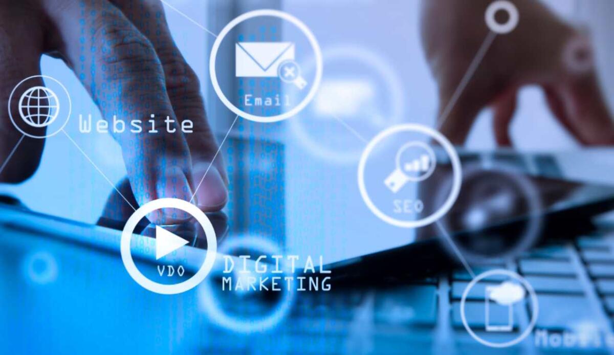 Lavoro digitale, vita reale: l’impatto della rivoluzione tech sulle nostre giornate - Illustrazione del lavoro digitale (Canva FOTO) - managementcue.it