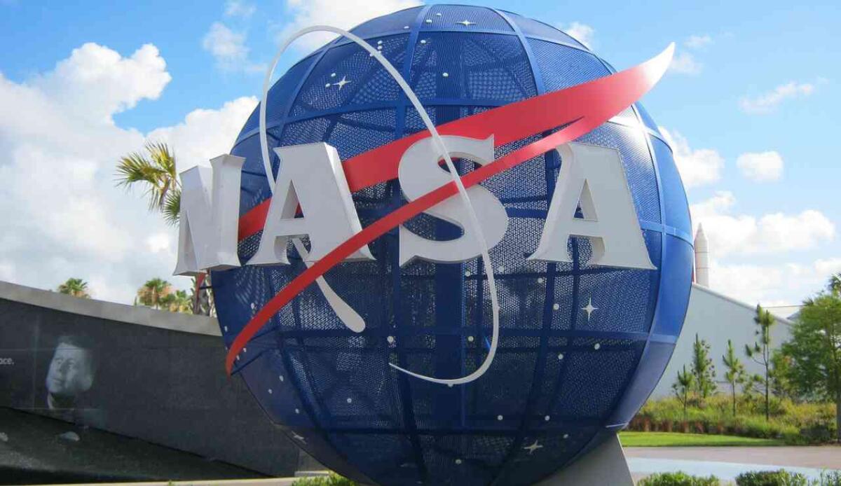 Oltre 2.000 esperti pronti a lasciare la NASA: a rischio i programmi per Luna e Marte - Illustrazione del logo della NASA (Pixabay FOTO) - managementcue.it