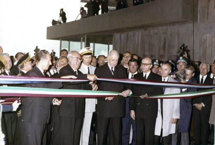 Illustrazione dell'inaugurazione del Traforo (Wikipedia Sconosciuto FOTO) - vehiclecue.it