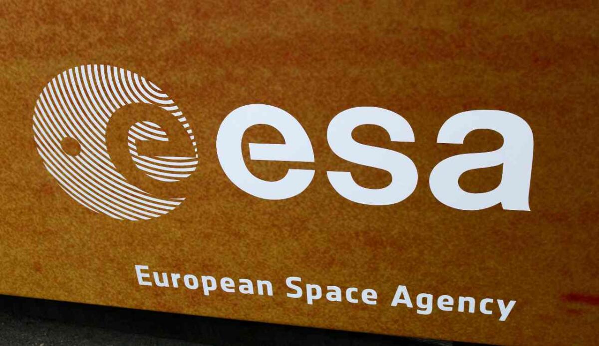 ESA testa con successo il rientro controllato di Space Rider: prossimo passo, volo completo - Illustrazione del logo dell'ESA (Depositphotos FOTO) - aerospacecue.it
