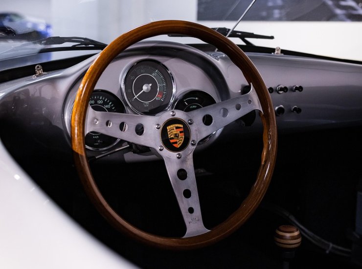 Illustrazione di una Porsche (Pixabay FOTO) - vehiclecue.it