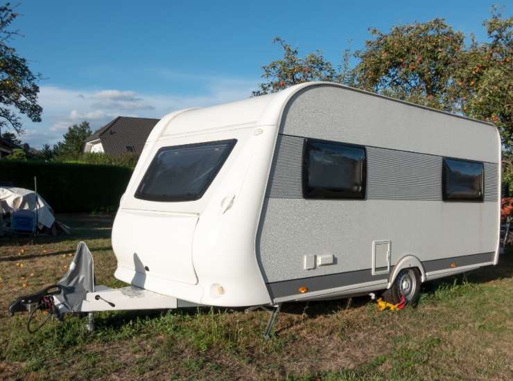 Illustrazione di un caravan (Canva FOTO) - buildingcue.it