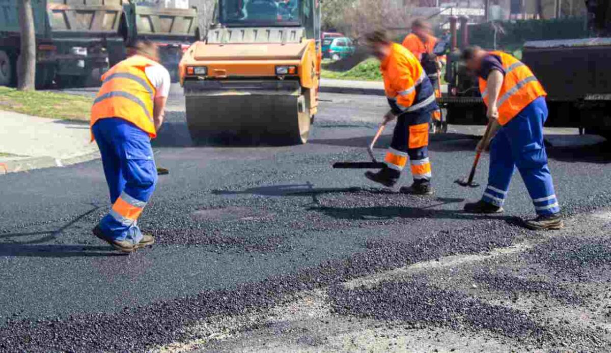 Sicilia, al via maxi interventi Anas su strade e ponti: investiti oltre 7 milioni di euro - Sicilia, ecco i lavori da fare su strada (DepositPhotos) - FinanceCUE