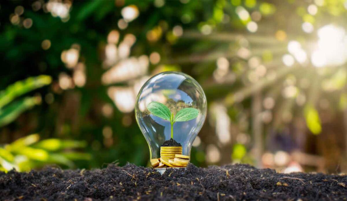 Spintronica più efficiente: nuova tecnologia triplica il risparmio energetico nei chip del futuro - Grande risparmio energetico (Canva) - systemscue.it