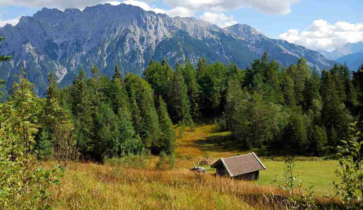 Zone montane, via libera alla legge: incentivi su case, lavoro e servizi ma senza fondi nuovi - Zone di montagna (Canva foto) - buildingcue.it