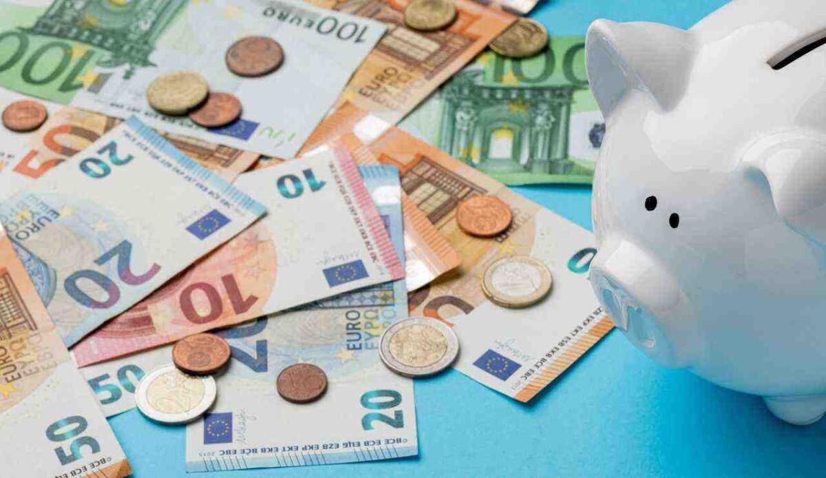 Cresce il risparmio precauzionale: l'Italia si adatta all’instabilità, ma restano forti divari - Il risparmio precauzionale: di cosa parliamo e perché si può considerare un investimento (Freepik Foto) - financecue.it